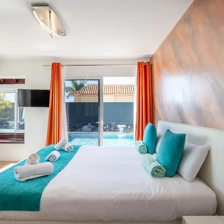 The New Diana Vila Costa Adeje (Tenerife)