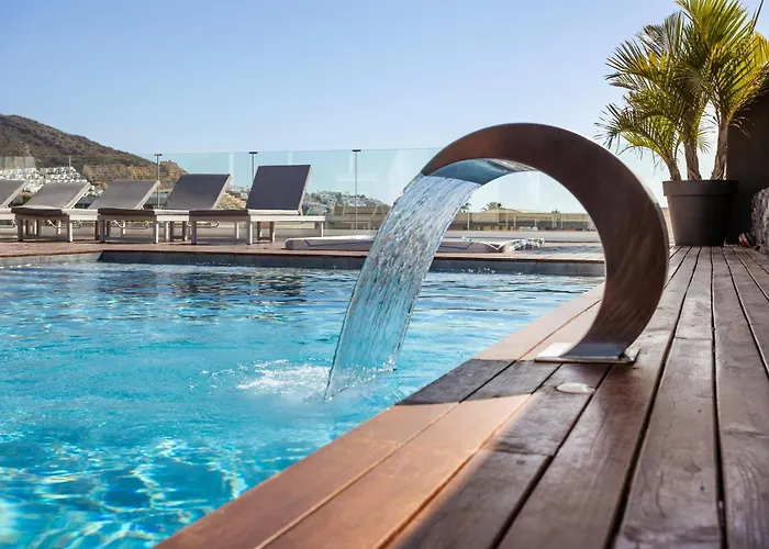 The New Diana Villa *