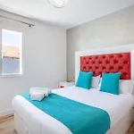Diana Heated Pool & Bbq Villa
