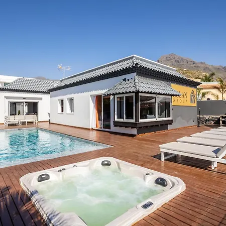 Diana Heated Pool & Bbq Villa *