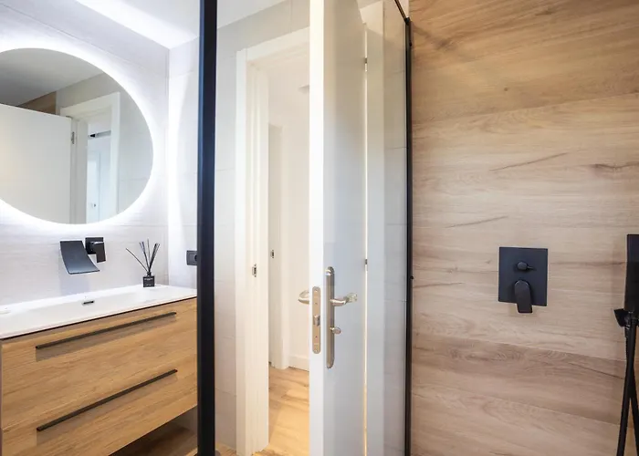 The New Diana אדחה