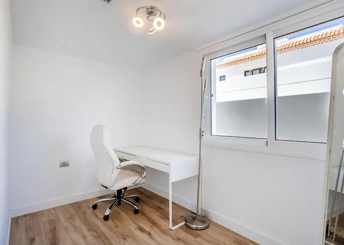 The New Diana * Costa Adeje (Tenerife)